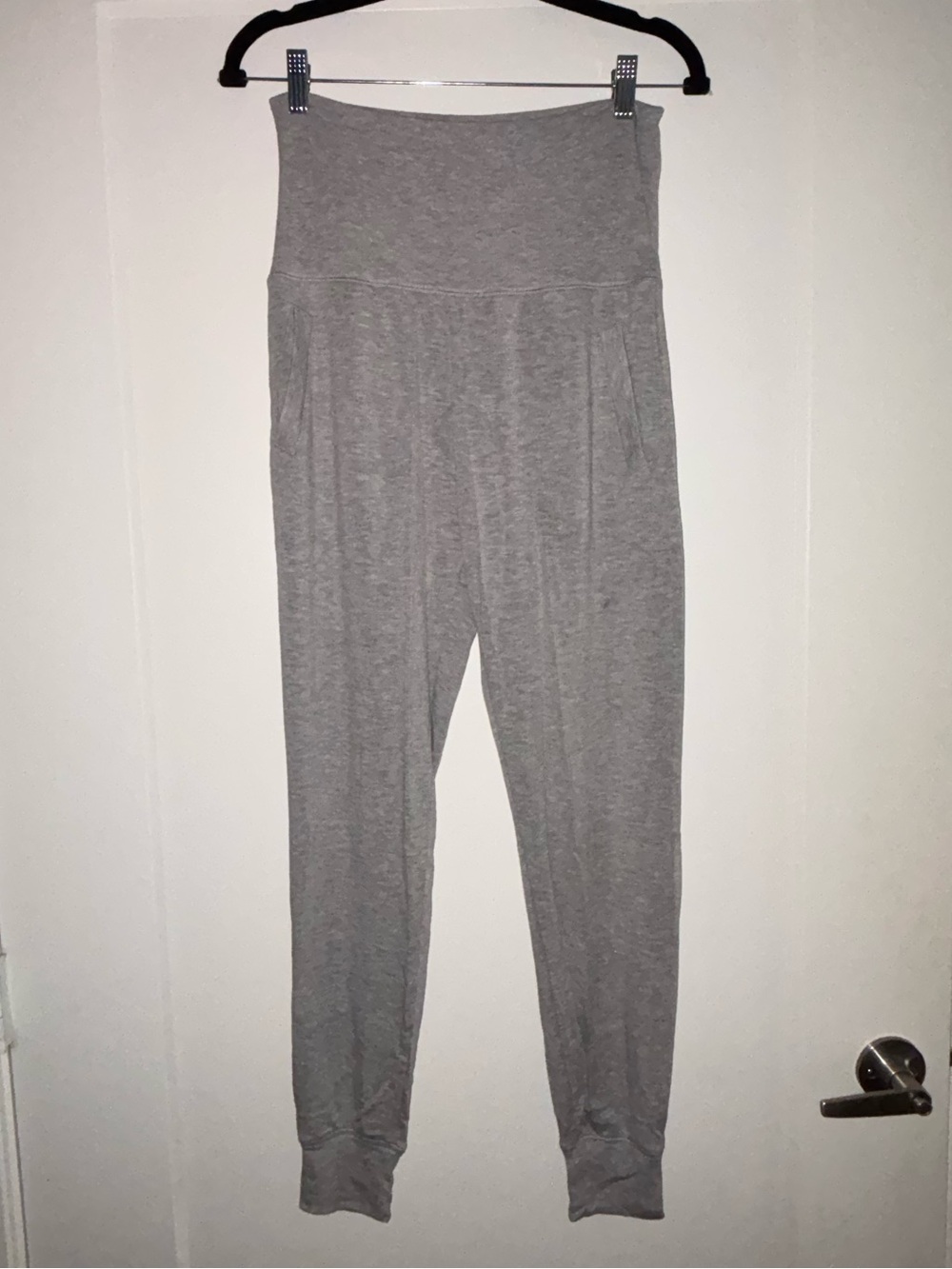 Beyond Yoga Light Gray High-Waist Joggers